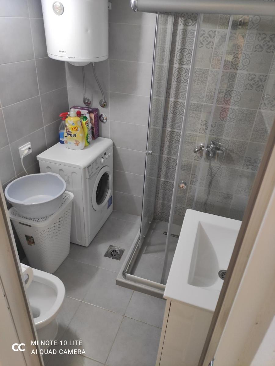 Apartman blizu plaze -Sutomore - Housity
