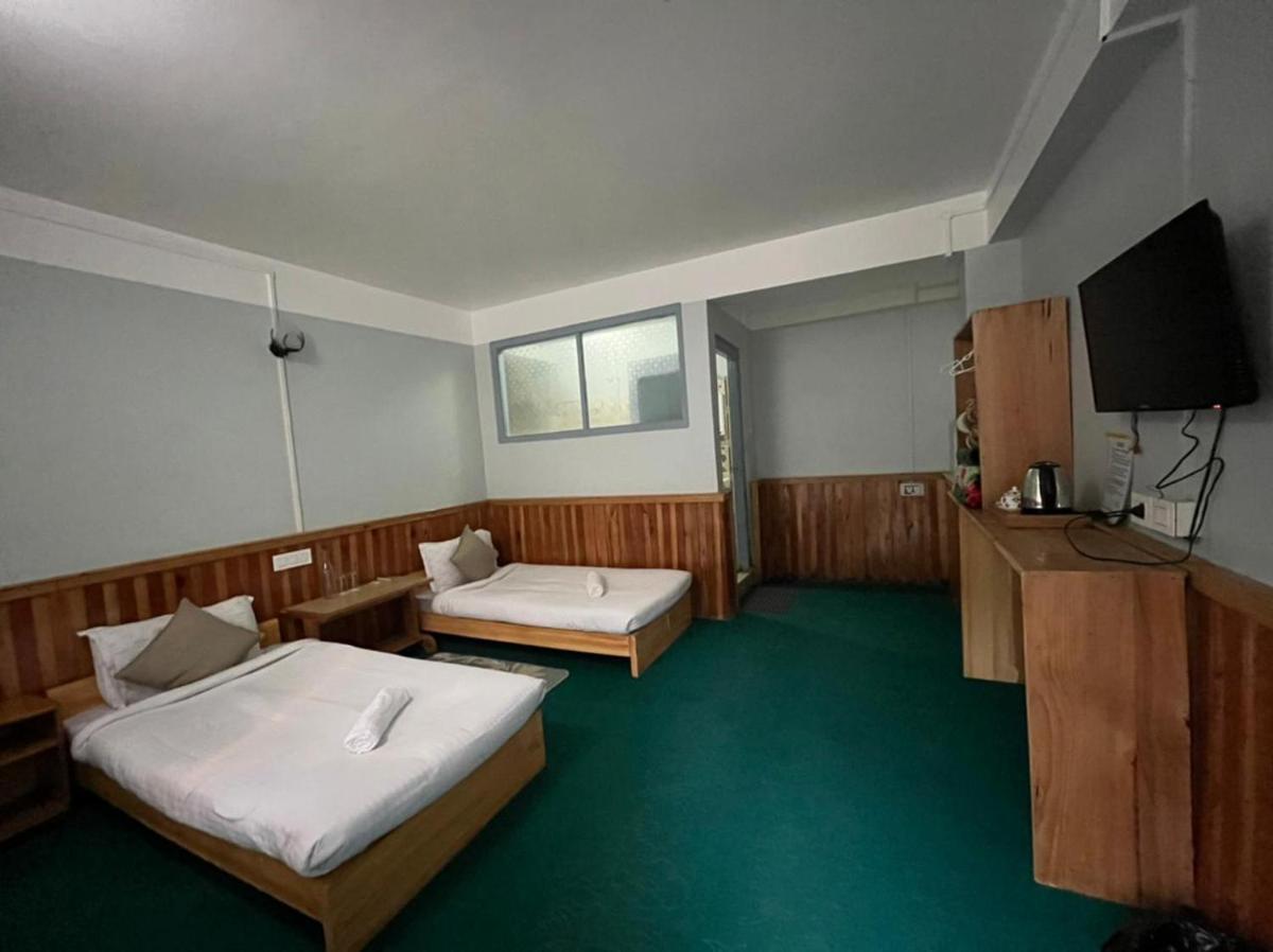 Golden Kang Lachen - Housity