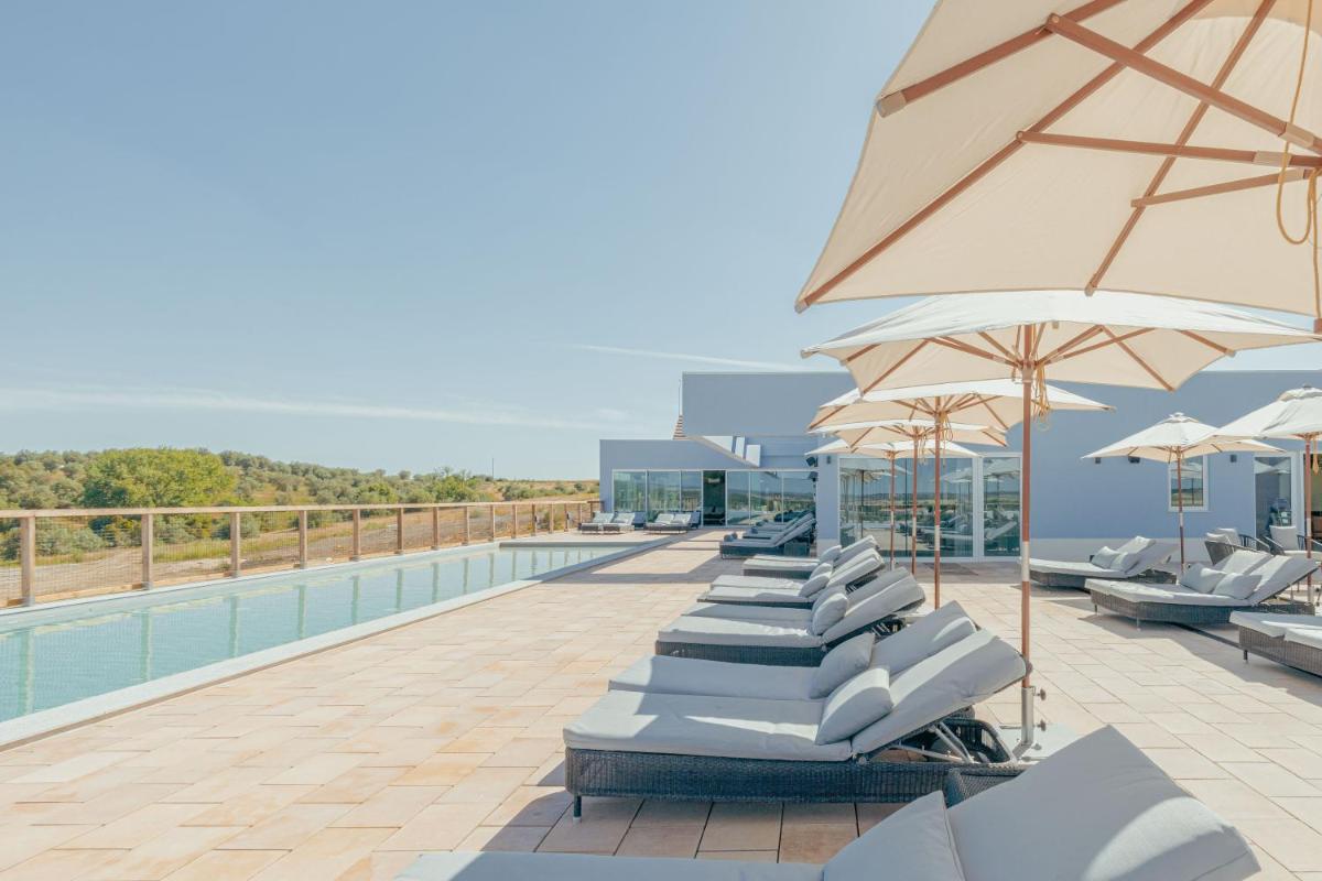 A piscina em ou perto de Sleep & Nature Hotel