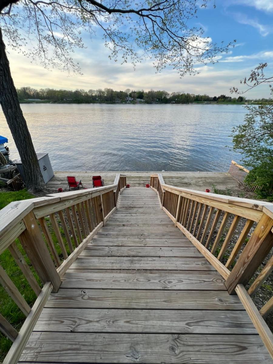 Lakefront Home (newly renovated) in Belleville MI - Housity