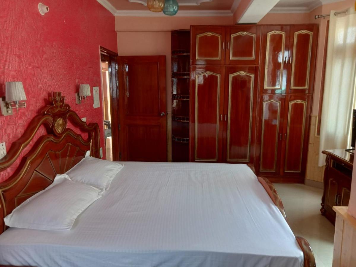 Sharma Apartment - Housity
