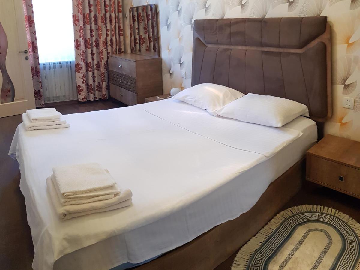 Suitetrails - Central Baku Luxury Apartment on Nizami Street