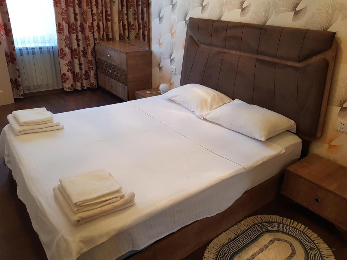 Suitetrails - Central Baku Luxury Apartment on Nizami Street