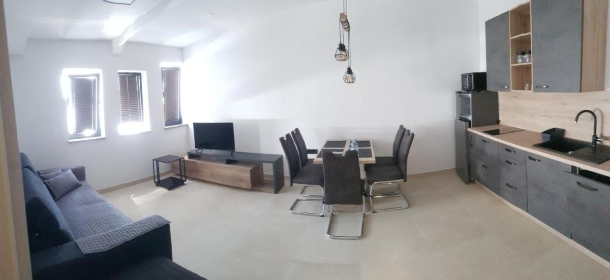 Fontana apartments - Housity