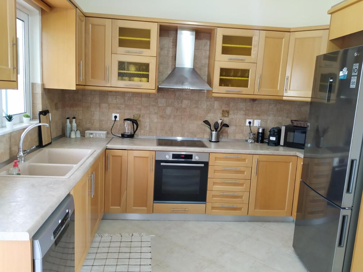 Villa on the Beach - Housity