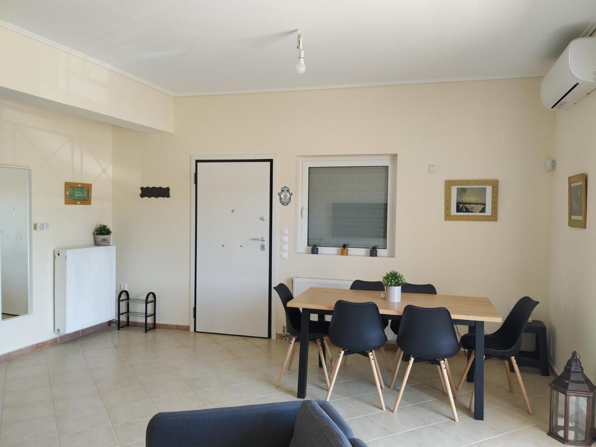 Villa on the Beach - Housity