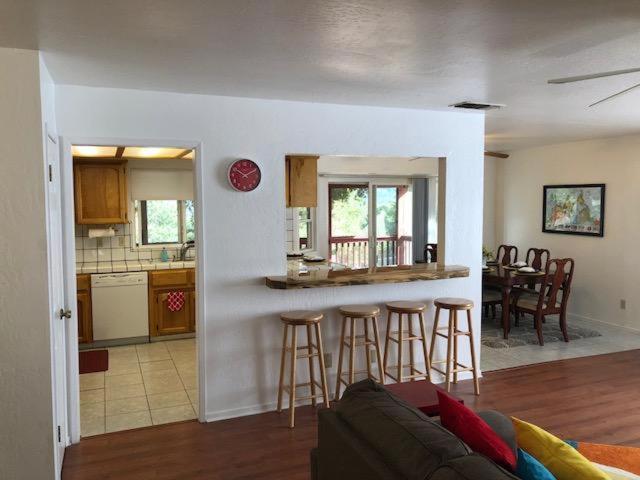 *Location, Location, Location!~15miles to Yos* - Housity