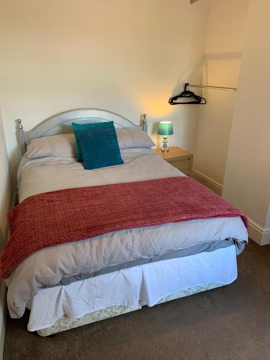 Bright and cosy seaside house with free WiFi - Housity