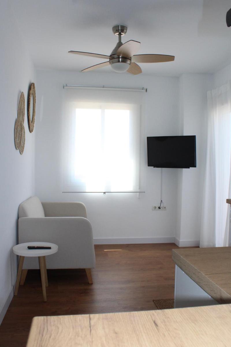 Suitetrails - Beautiful brand new 2 bedroom flat with terrace