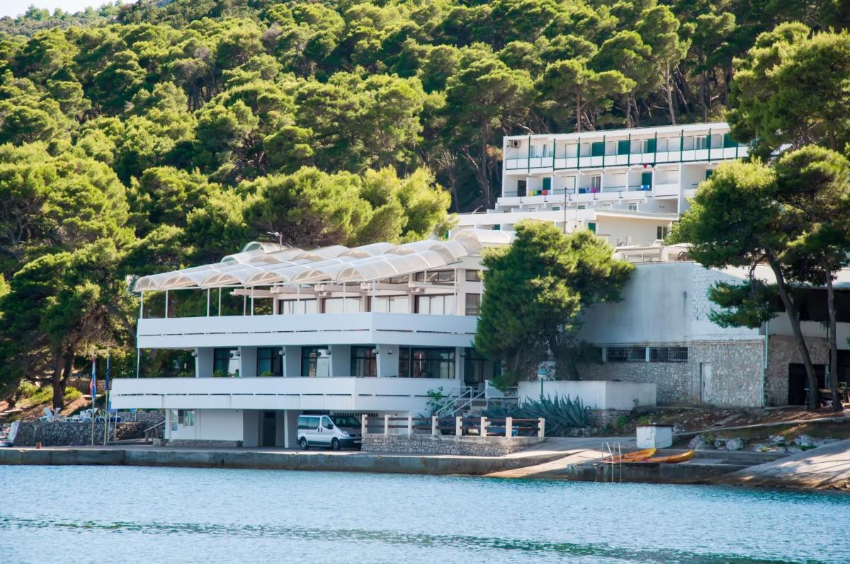 Hotel Mirta - Housity