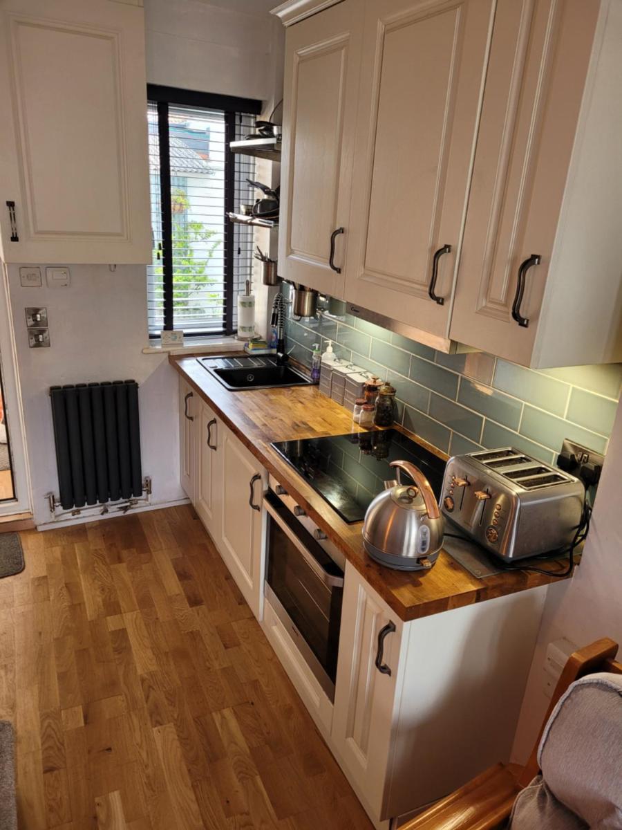 LITTLE HAVEN 1 Bedroom House sought after area - Housity