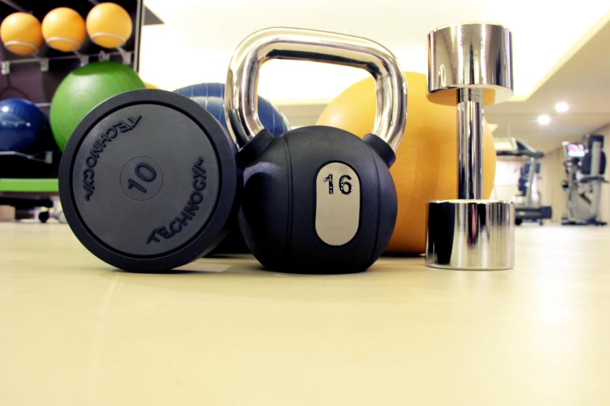 O centro de fitness e/ou as comodidades de fitness de Crowne Plaza Vilamoura - Algarve by IHG