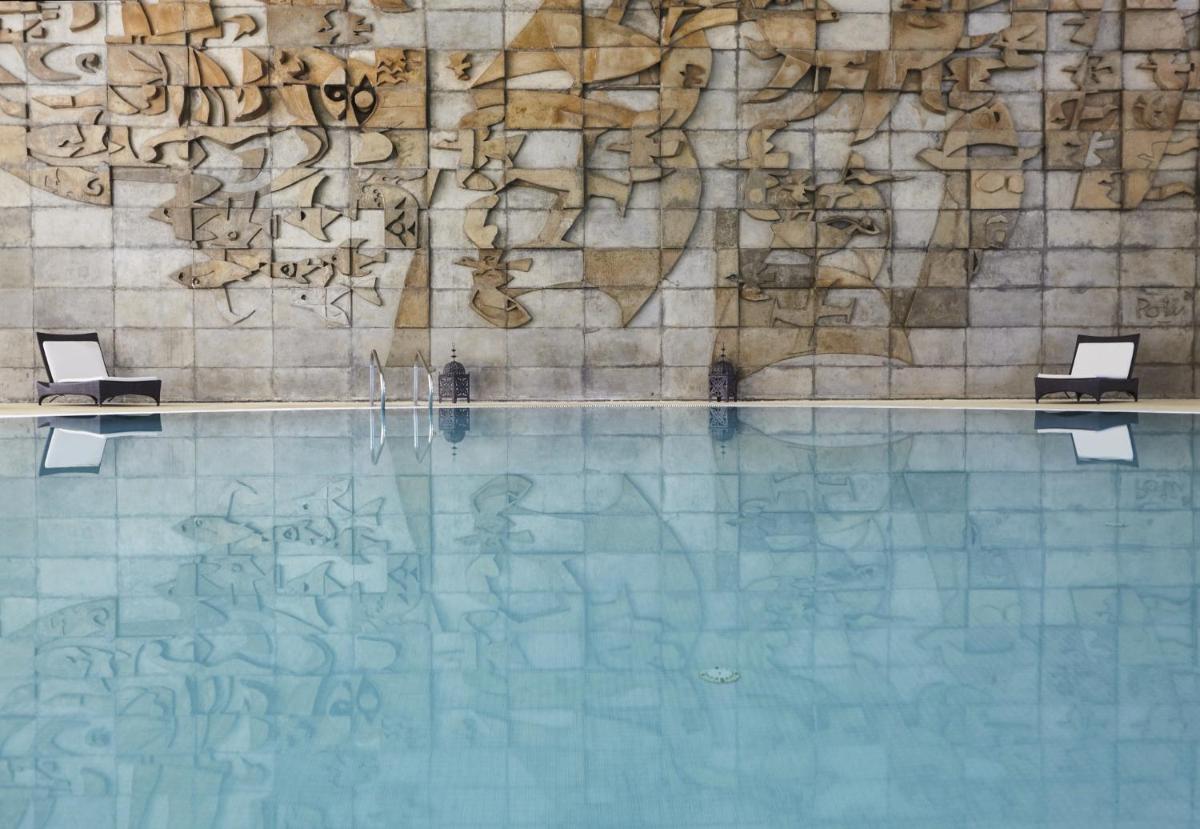 A piscina em ou perto de Crowne Plaza Vilamoura - Algarve by IHG