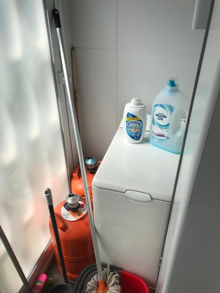 Suitetrails - Apartamento en complejo residencial con piscina y garaje frente al mar