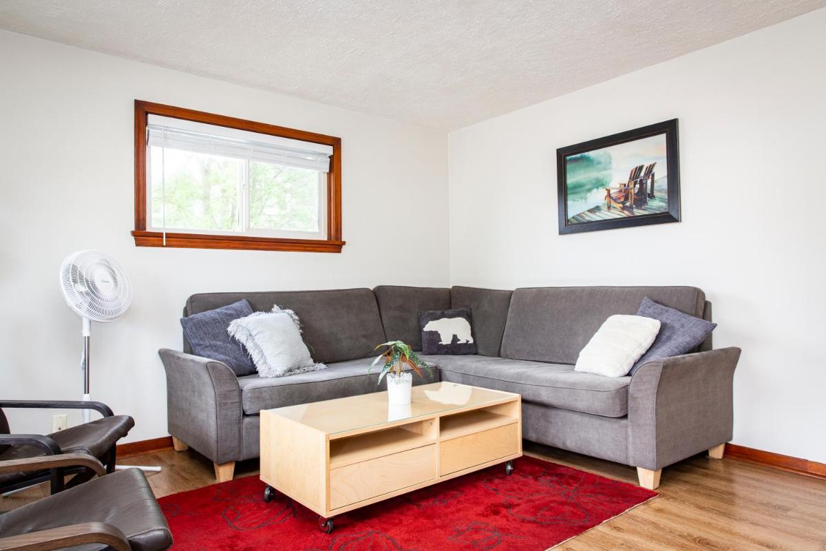 Revy Downtown Getaway - Housity