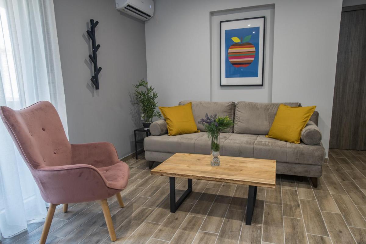 Suitetrails - Raise Averof Serviced Apartments