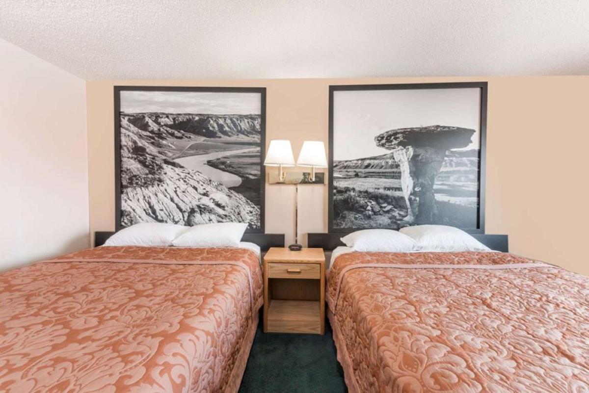 Glendive Lodge - Housity
