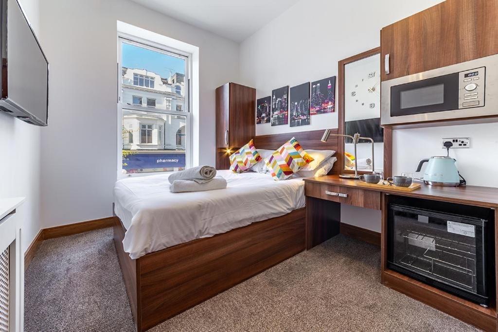 205 Earls Court Rooms - Housity