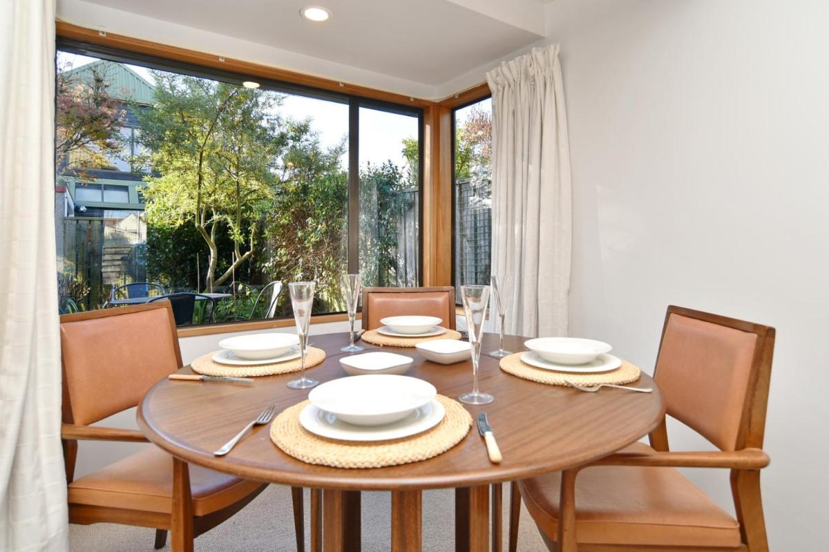 Bristol St - Christchurch Holiday Homes - Housity