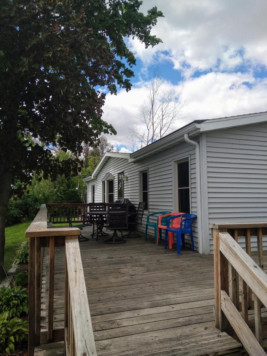 Kettle Moraine Lake House - Housity