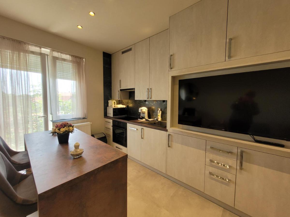 Lara II Apartman - Housity