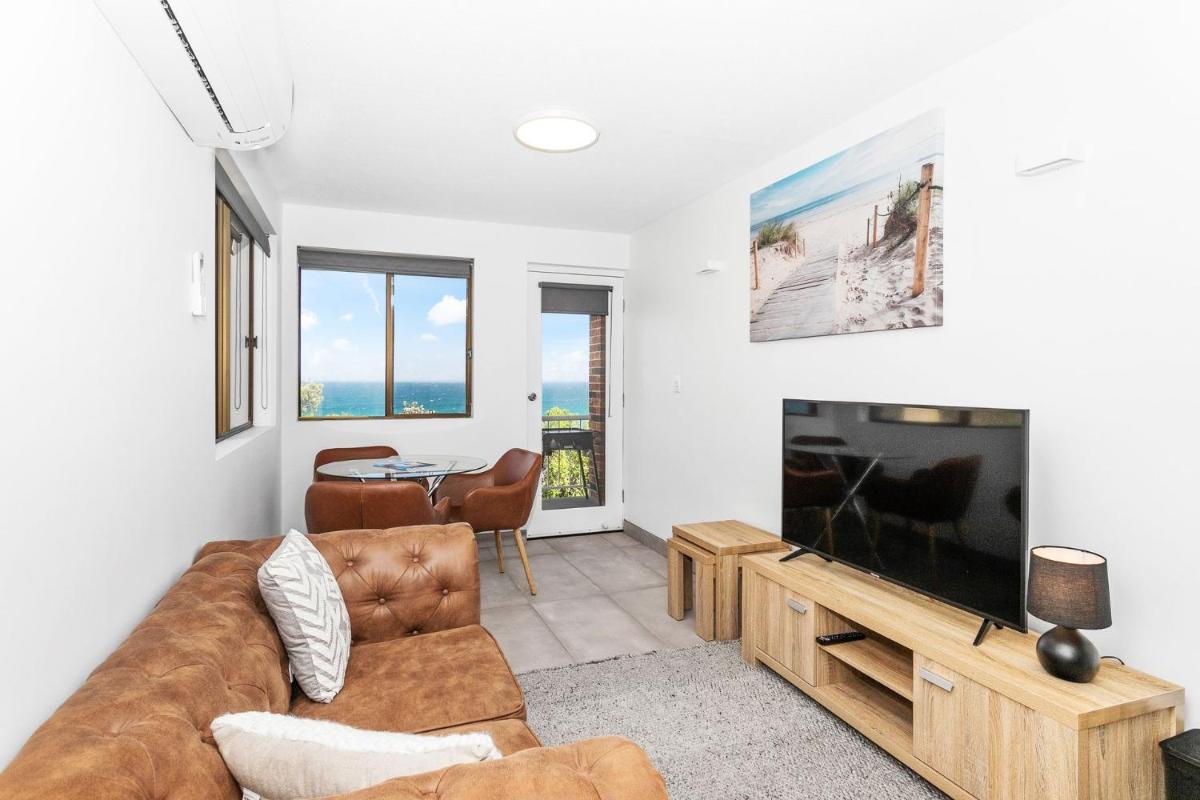 South Pacific Studio - Housity