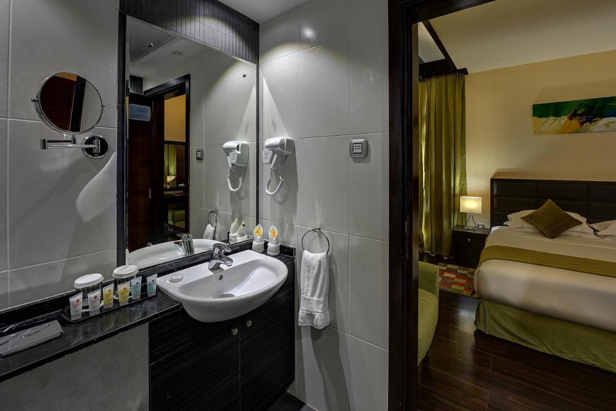 Suitetrails - Marina View Deluxe Hotel Apartment