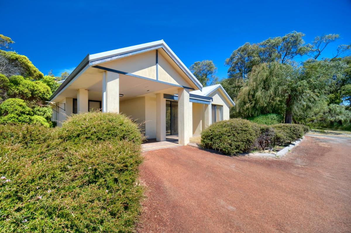 Bayside Villas - Housity