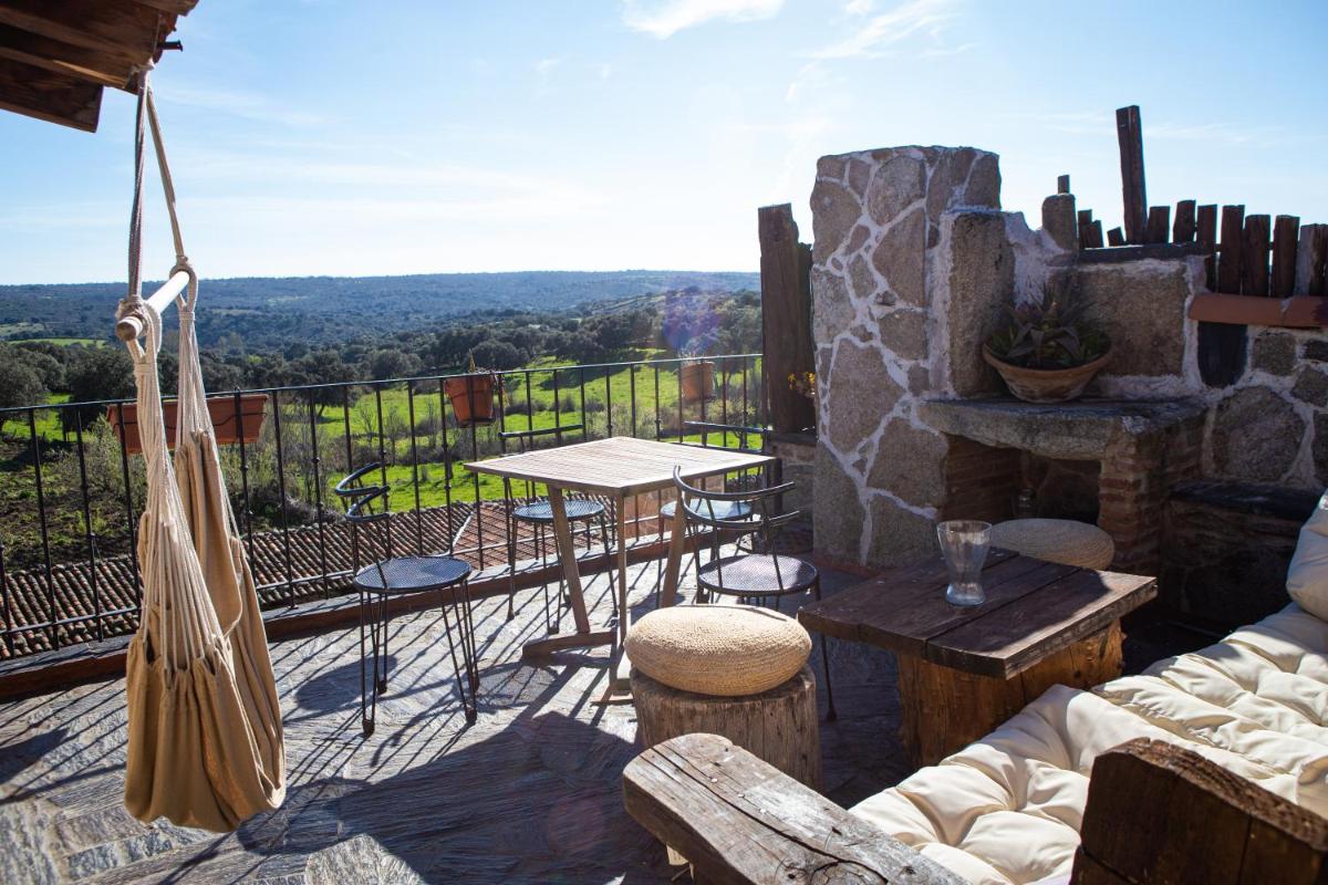 Un balcón o terraza de Orgullo Rural