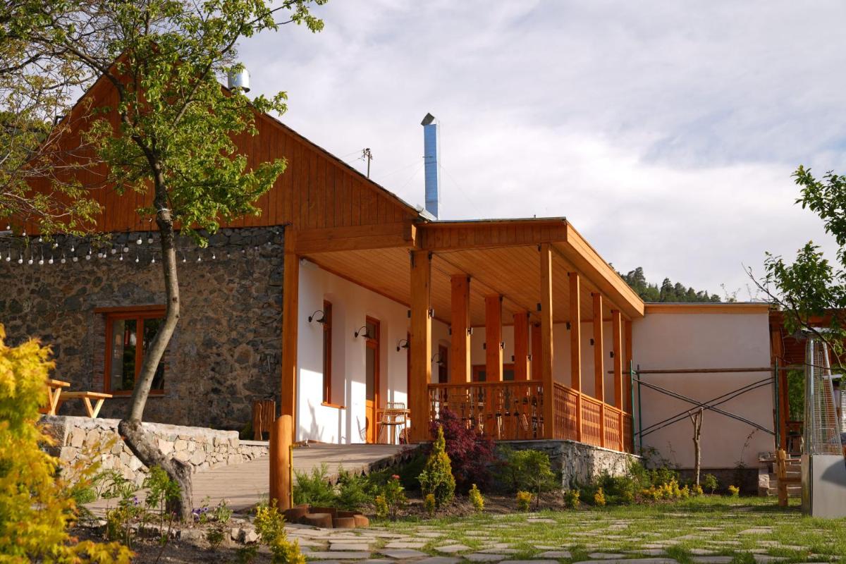 Suitetrails - Toon Armeni Guest House