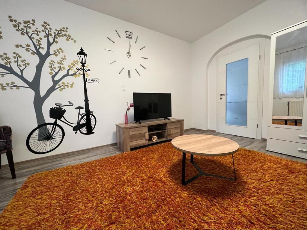 Apartman Dunav - PARKING - Self check in - Housity