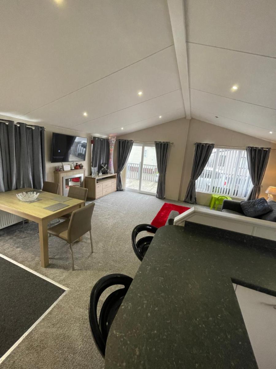 Luxury Lodge - Housity