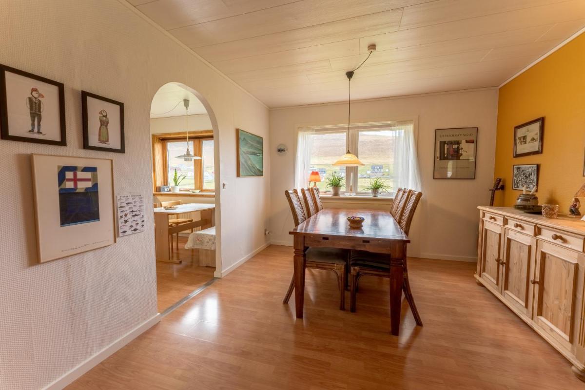 Scenic Village / Nature / Cozy House / 4 BR - Housity