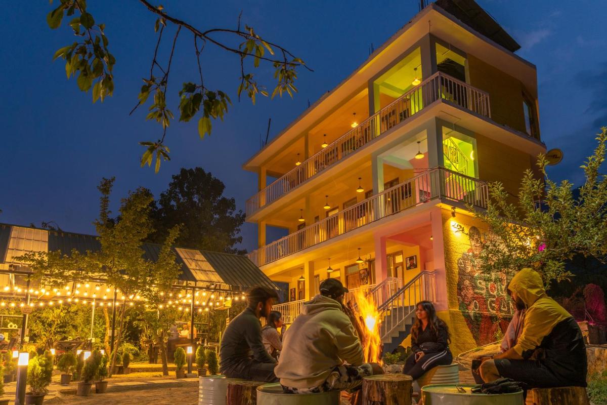 Whoopers Manali - Housity