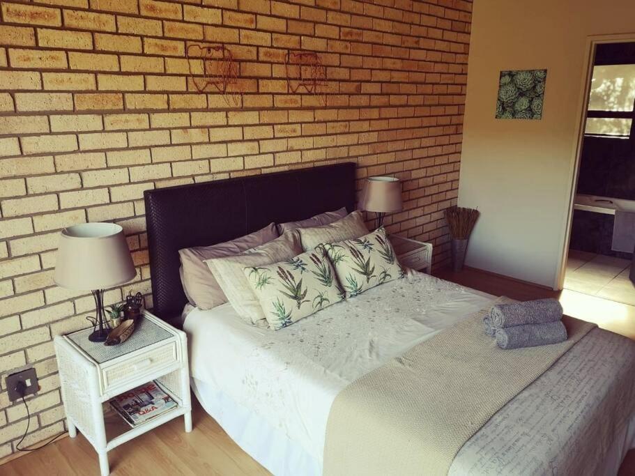 Bushmans River Holliday House Retreat - Housity