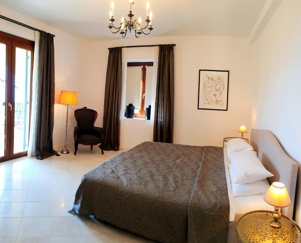 Villa Dora Gardasee - Housity