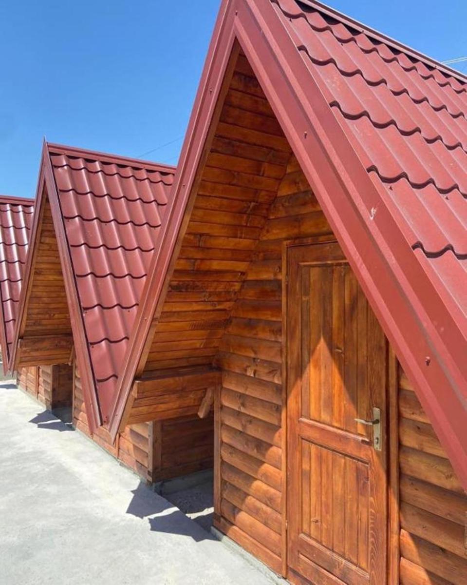 Bungalows Kisin - Housity