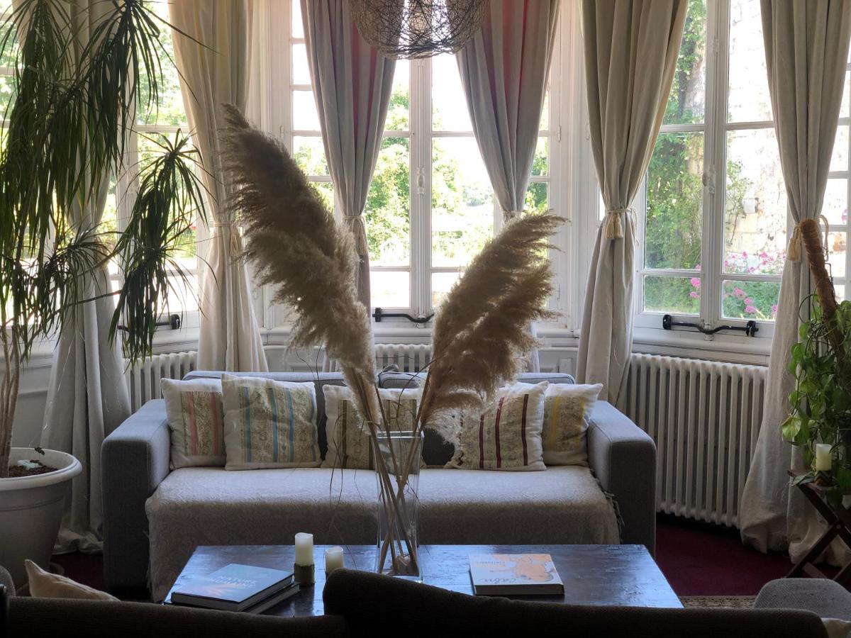 Abbey Road Le Thoureil Maison 6 chambres 12 personnes - Housity