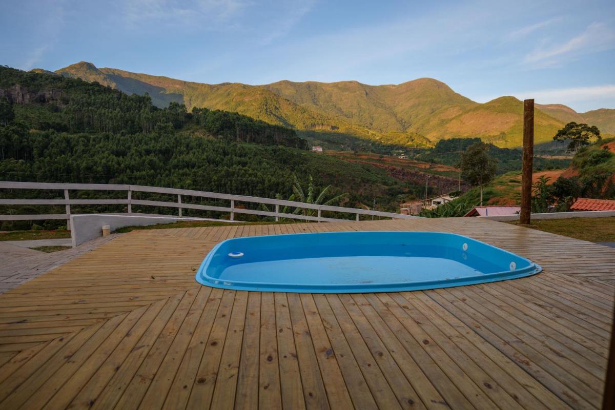 Recanto Águas Nascentes - Casa na serra com piscina e cachoeira no quintal!! - Housity