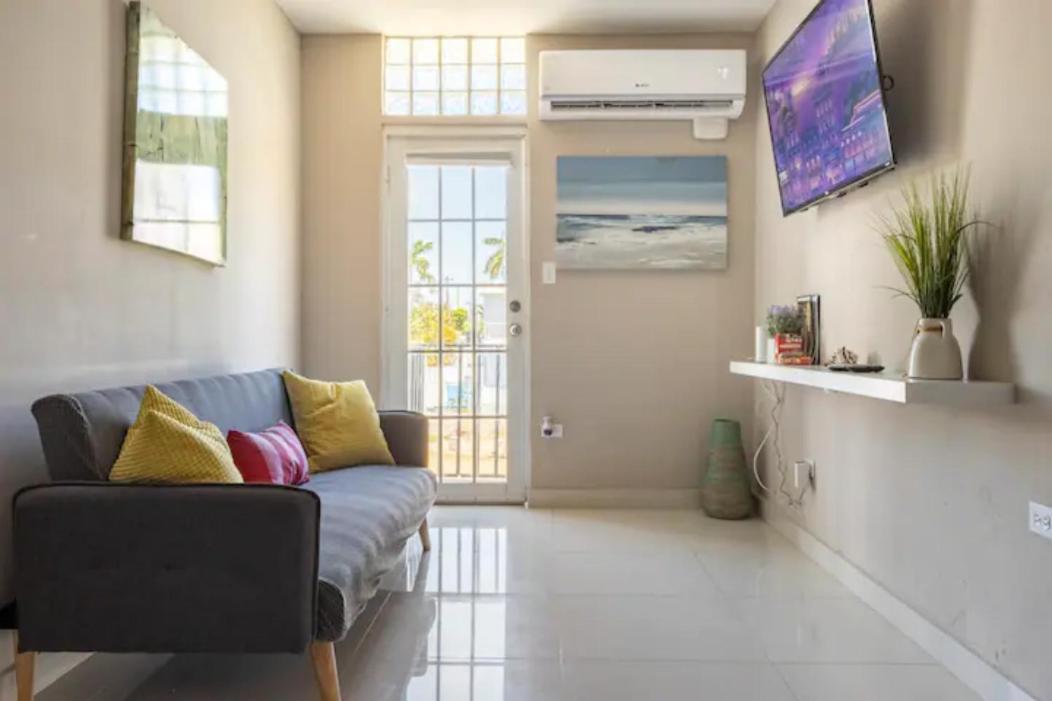 Latitude Adjustment - Housity