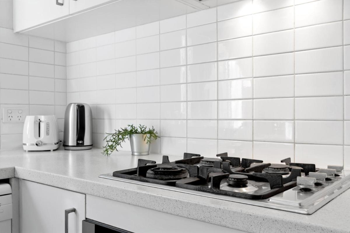 Burwood Lovely 2-bedroom Unit with Free parking - Housity