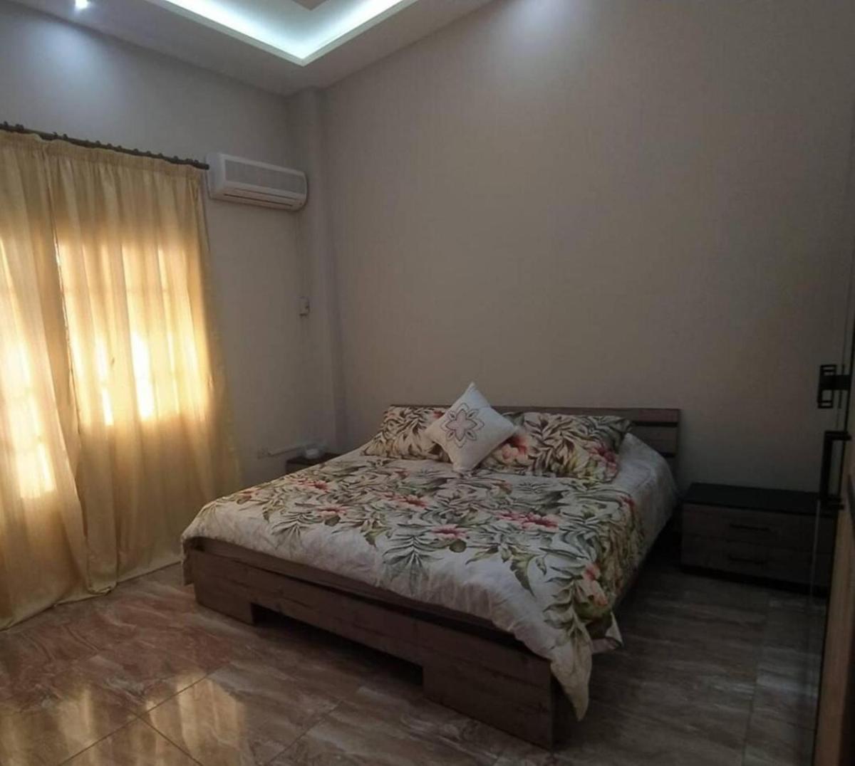 Suitetrails - Big Seafront Apartment in Saida Lebanon