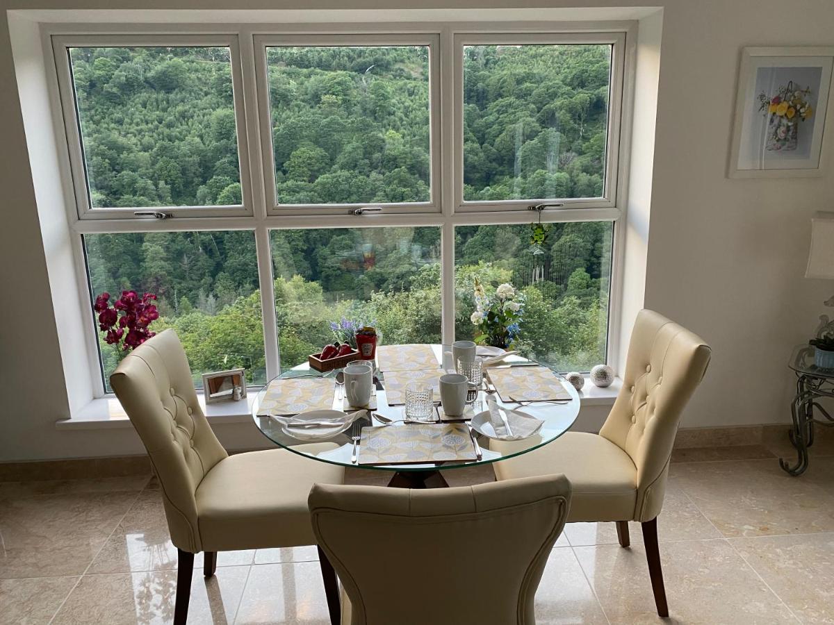 Rowan House Bed breakfast Main house & self contained self catering apartment - Housity