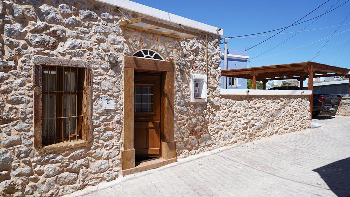 Stone Residence Chios - Housity