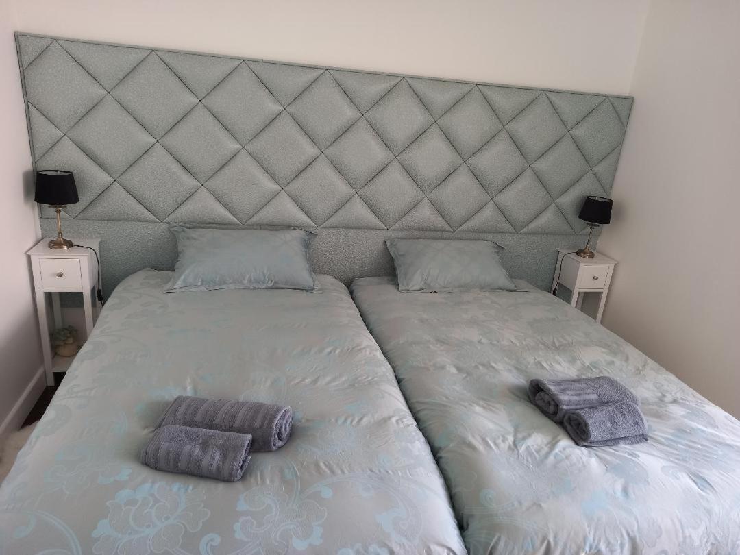 Parisian Sparkle Retreat - Housity