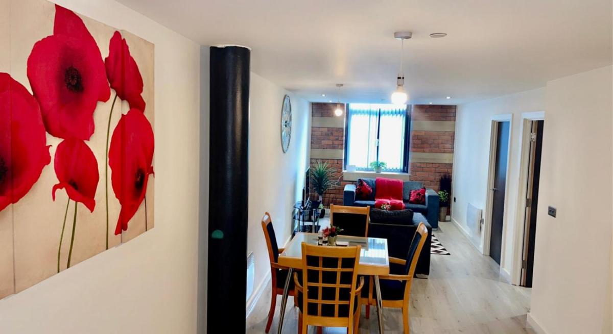 Bradford city holiday home. - Housity
