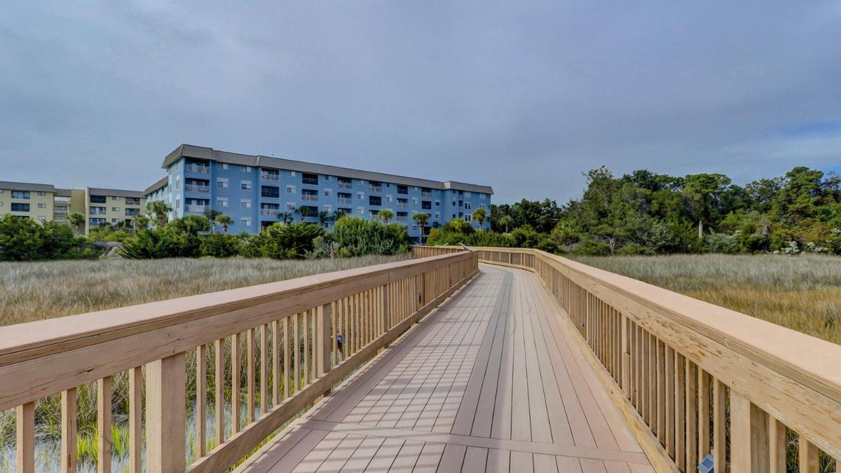Hilton Head Resort 2107 - Housity