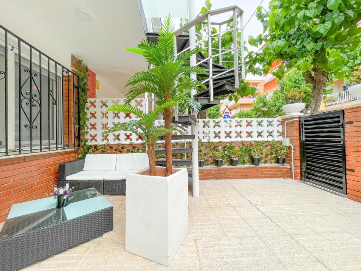 Apartamentos CALAMARI 1 & 2 - Housity