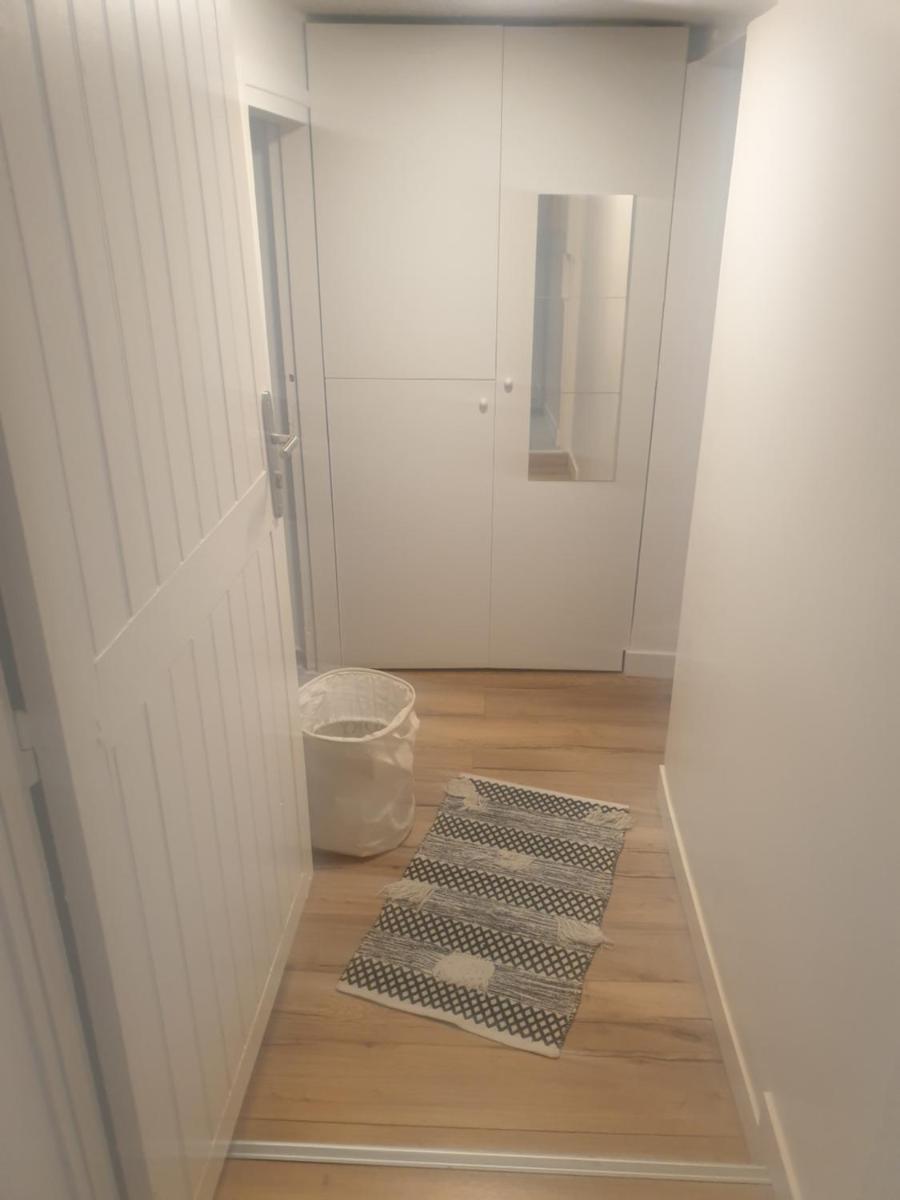 Studio 25m2 indépendant sous-sol - Housity