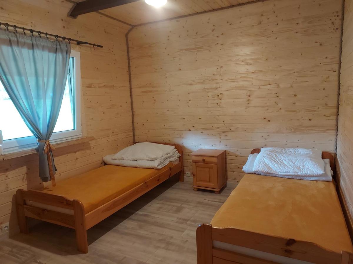 Dobre Miejsce - Housity